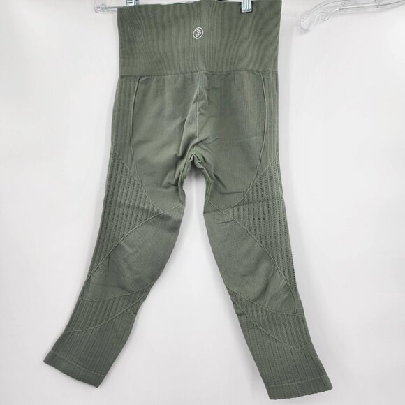 SAVVI Ananda Crop Capri Leggings Olive Green M/L NWT - Picture 9 of 11